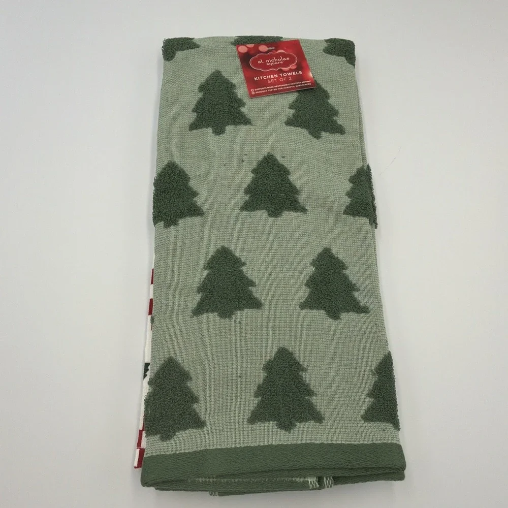 NWT St. Nicholas Red & Green Christmas Trees Kitchen Towels, 2 Pack Hand Towels